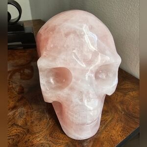 Rose squartz skull